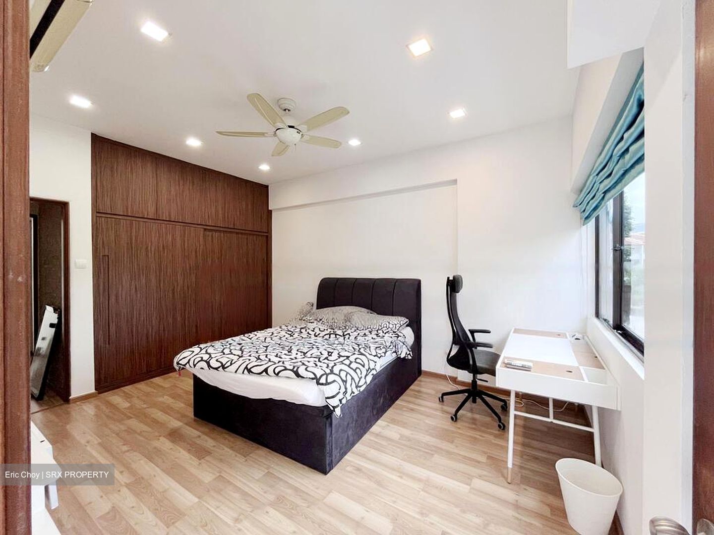 Queensway Tower / Queensway Shopping Centre (D3), Apartment #469148201